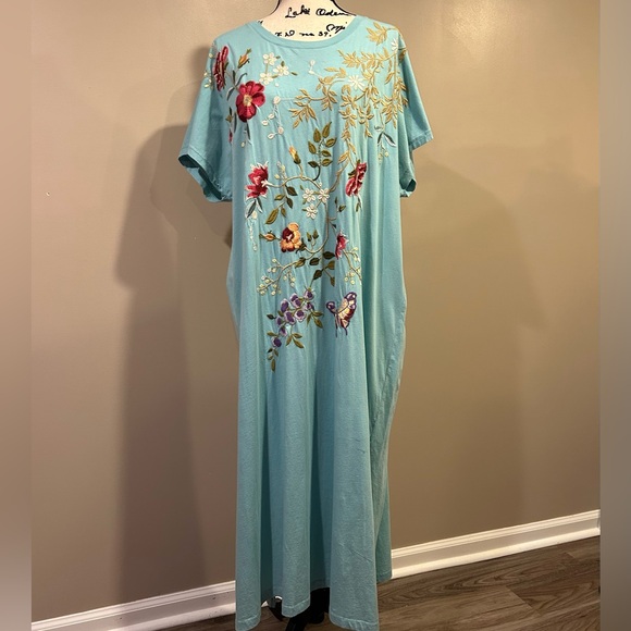 Johnny Was Dresses & Skirts - Johnny Was Osaka Relaxed Knit Embroidered Dress